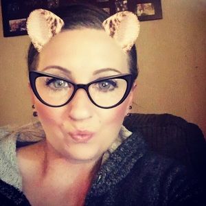 Meet your Posher, Billee